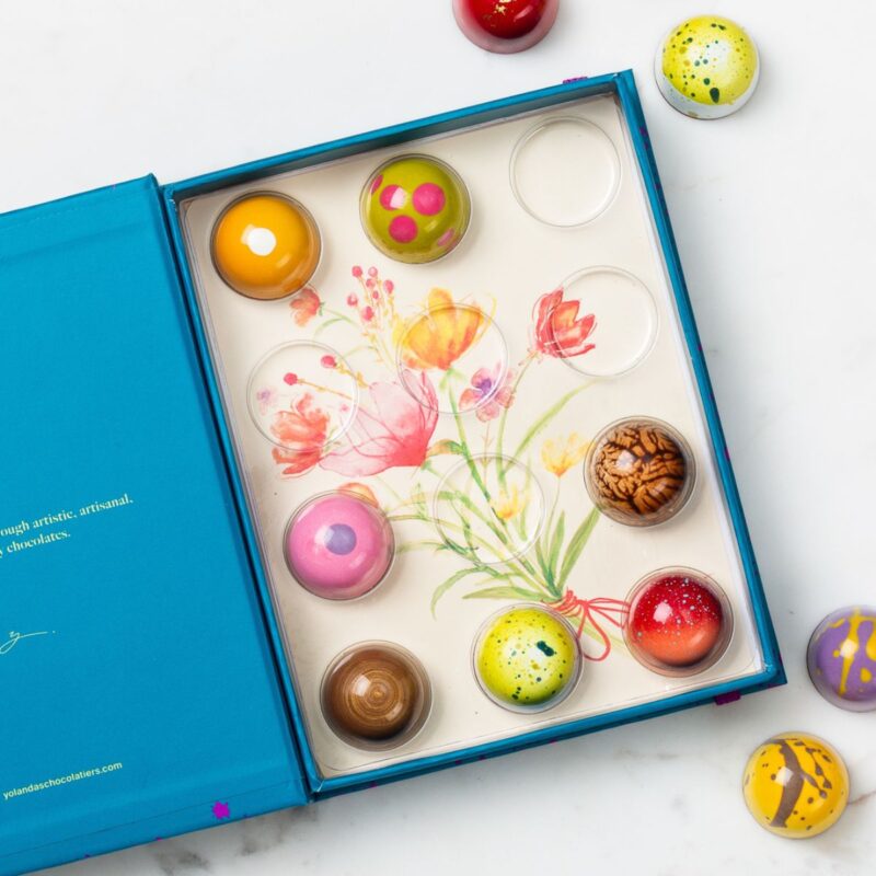 Box of 12 bonbons with illustration